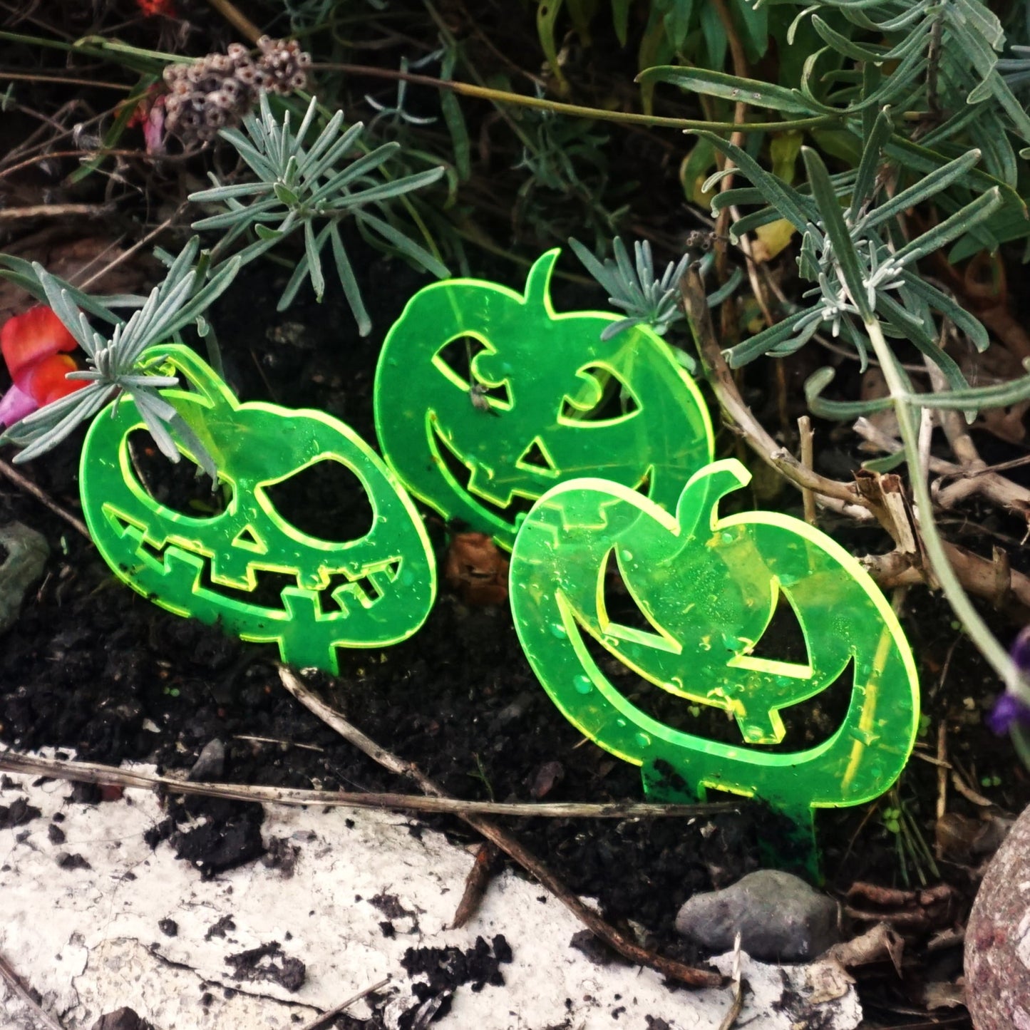 Garden Décor Ornament Stakes Set of 3 'Halloween Pumpkins'