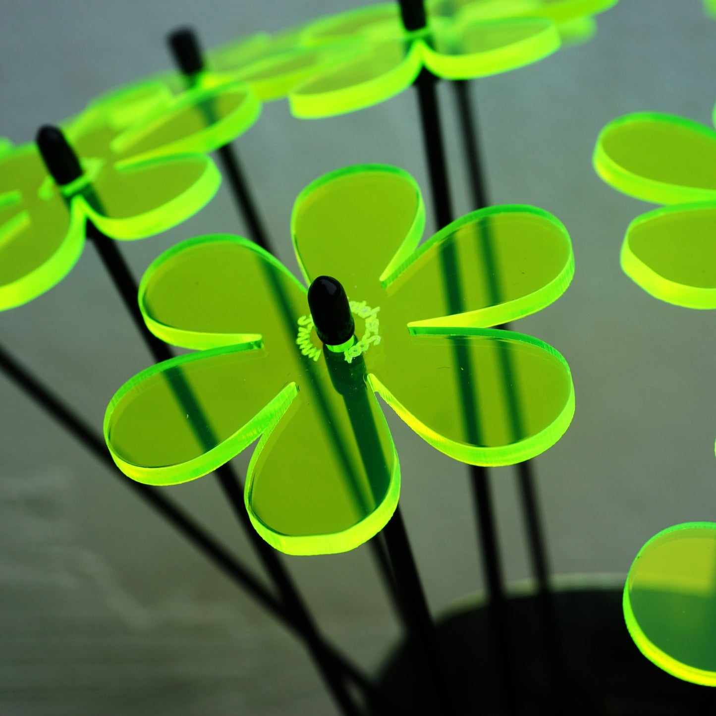 Small Garden Décor Ornaments Set of 5 Daisy