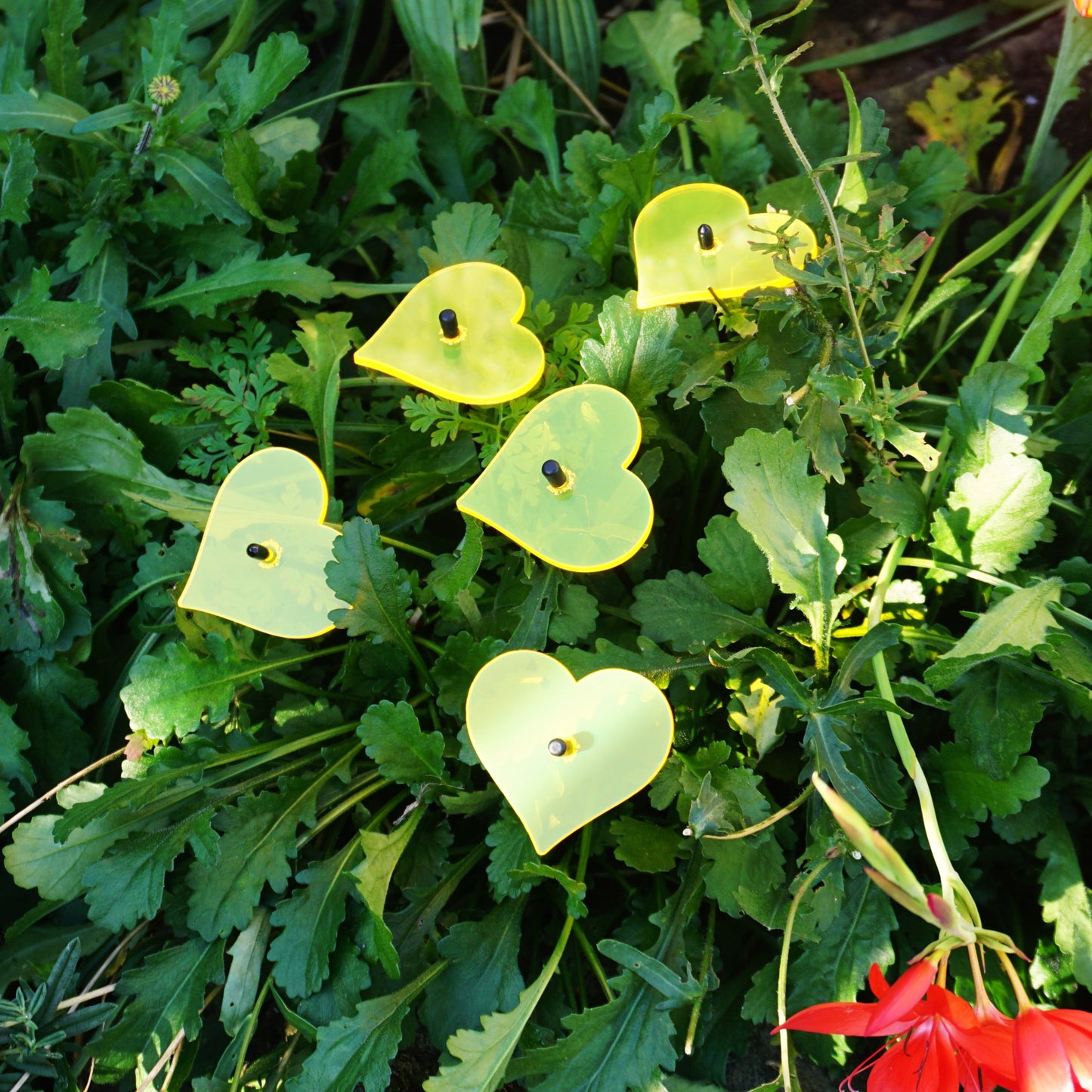 Small Garden Décor Ornaments Set of 5 'Hearts'