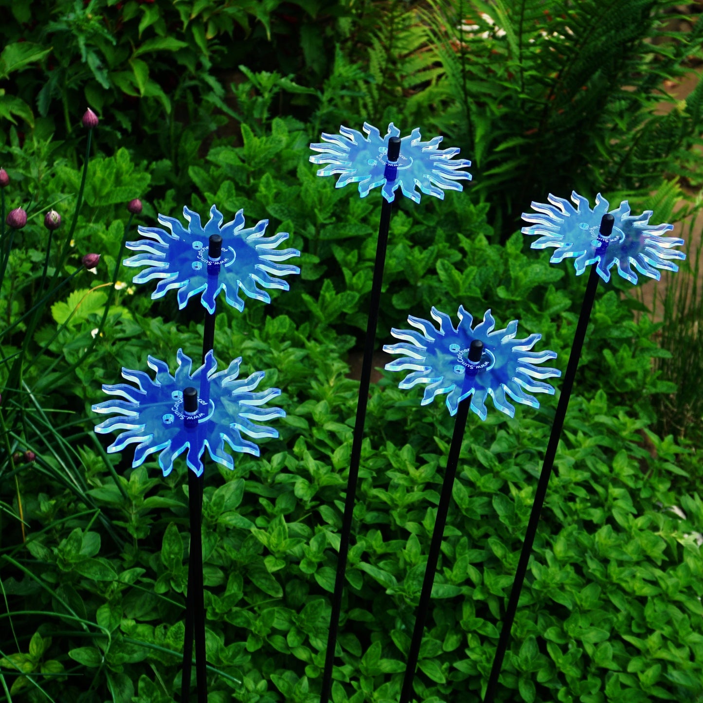 Garden Décor Ornaments Set of 5 'Smiling Suns'