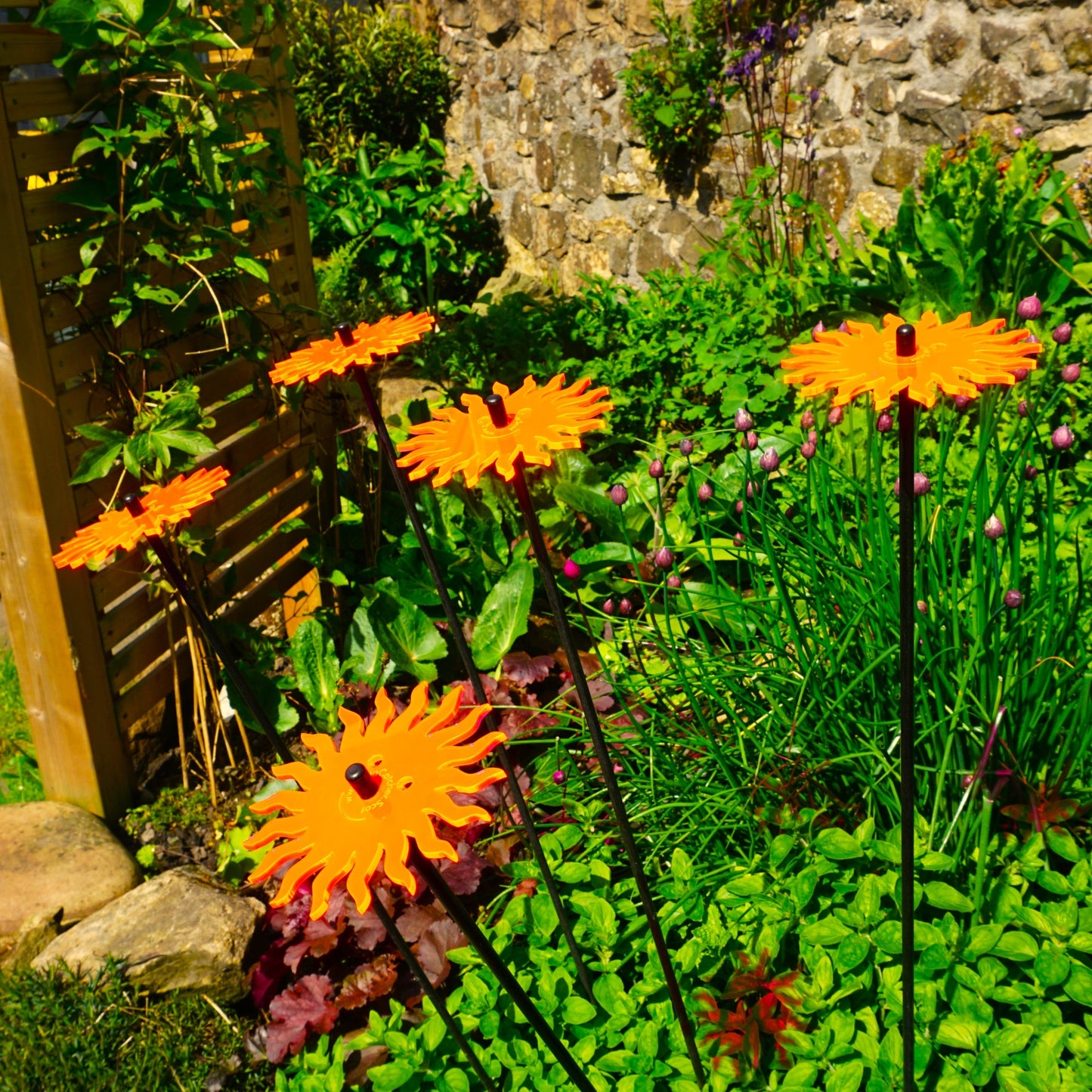 Garden Décor Ornaments Set of 5 'Smiling Suns'