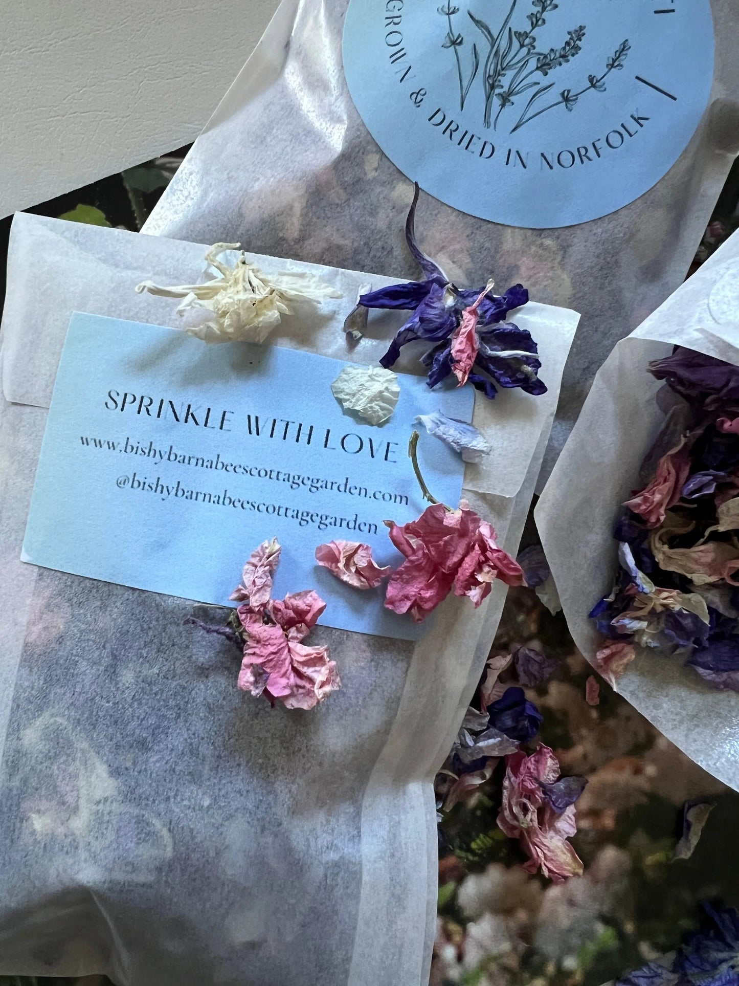 Larkspur Confetti (Mixed Colours) 4g